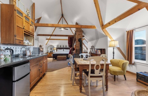 Zion National Park South Entrance Bed & Breakfast | Under the Eaves at Zion National Park