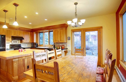 Steamboat Springs House | Unforgettable Views-Private Shuttle-Walk 2 Town/Trails+Big Garage-Deck-Fenced Patio-Grill-W/D-DogsOK