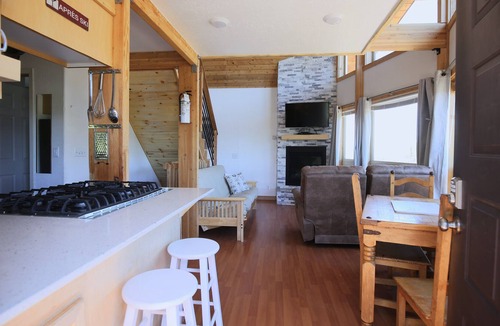 Brian Head Cabin | Unique little cabin with EPIC view