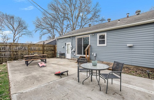 Mission House | Unique Renovated 2 bedroom home