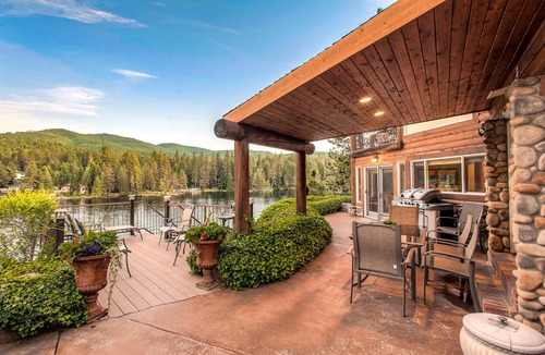 Post Falls House | Unwind at Riverfront Estate in Post Falls