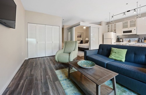 Crossroads Arts District Condo | Unwind in Style: Beautifully Appointed Oasis Close to Kauffman Stadium 336