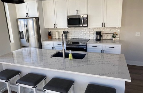 Downtown Lincoln Condo | Upscale Condo in Downtown Lincoln - Walking distance to Memorial Stadium and PBA