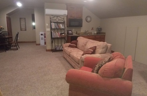 Veyo House | Upstairs casita, beautiful, quiet 5 acre ranch overlooking valley.
