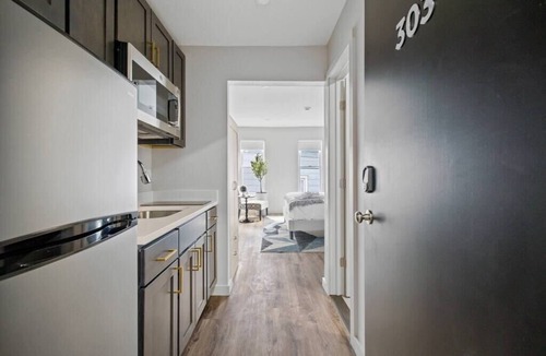 Middletown Apartment | Urban Studio Perfect for Solo or Couples Travel