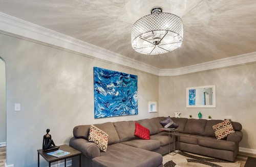 Urbandale House | Urbandale Oasis: Game Room, Patio, Grill & More!