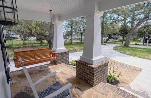 Buxton Cottage | Village Accomodations - 2 Bedroom Duplex