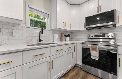 Whitehaven House | Vision on George Comfortable 4BR Home for Groups And Long Stays