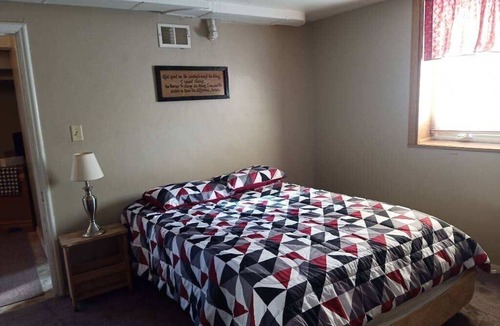 Norfolk Apartment | Walk in basement apartment - near downtown Norfolk