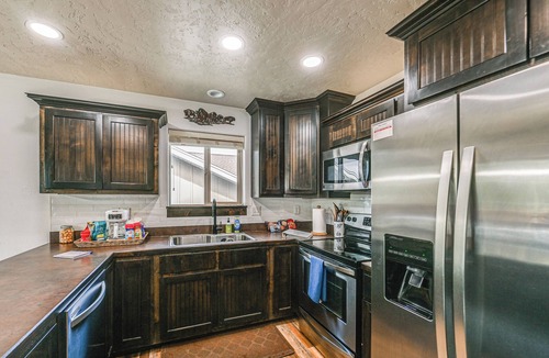 Cody Cottage | Walk to Downtown: Family-friendly Cody Home!