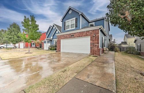 Afton House | Walk to Lake: Townhome w/Hot Tub in Afton!