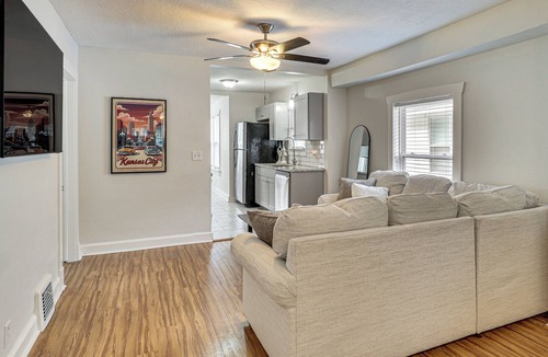 North Kansas City House | Walk to Macken Park! 5 Min to Downtown KC