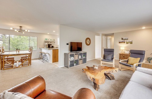 East Colorado Springs House | Walk to Palmer Park! Mtn-View Haven w/Deck & Yard