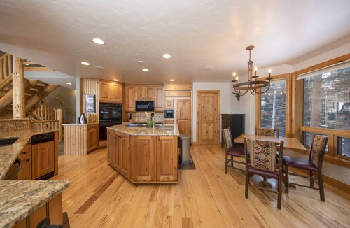 Historic District House | Walking distance to downtown Breck, Stunning ski resort panorama, hot tub, foosball, arcade machine!