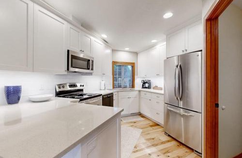Southeast Boise House | Warm & Inviting