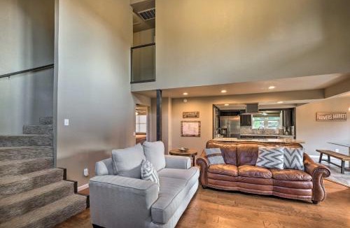 Springdale House | Waterfront Beaver Lake Hideaway w/Kayaks & More!