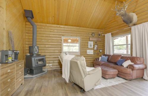 Sheridan House | Waterfront Cabin w/Bighorn Mountain Views!
