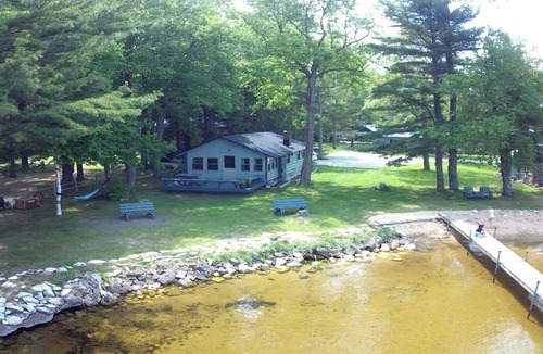 Manistique Cabin | Waterfront Modernized Rustic Log Cabin on Indian Lake, Manistique, MI