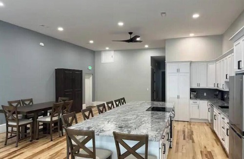 Hays House | Welcome to 7th Heaven!