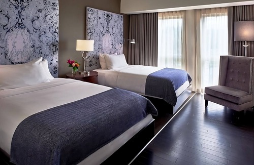 West Plaza Hotel | Welcome To Paradise! 2 Classy Units, Near Kemper Museum Of Contemporary Art