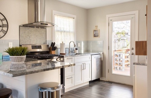 West Plaza House | West Plaza House in the heart of KC