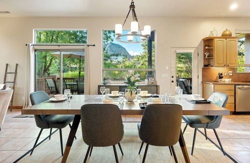 West Sedona House | West Sedona 4BR luxury home on private half acre w/Hot Tub & Red Rock Mt Views!