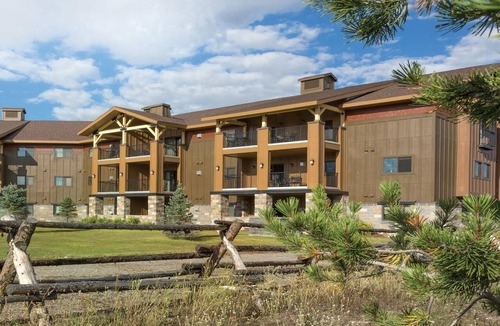 West Yellowstone House | West Yellowstone Getaway Near National Park, Pools & Family-Friendly Stay