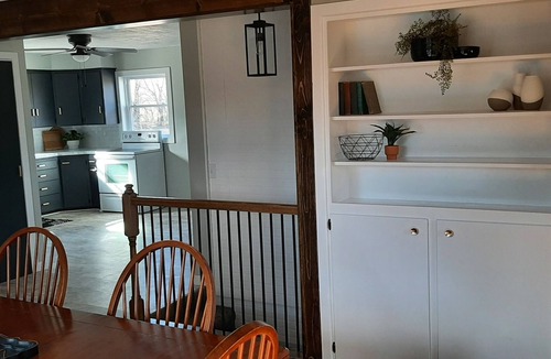 Roxbury Cottage | Whispering Grove Cottage On 22nd *In The Country*