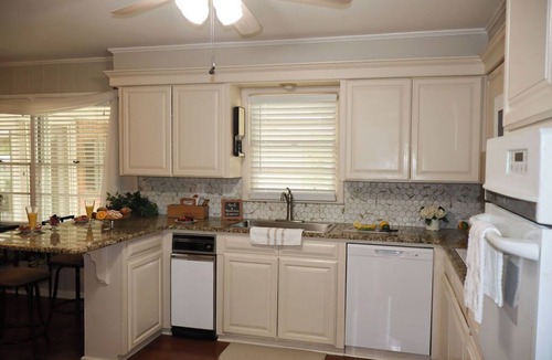Abilene House | Willow Way - Cozy Brick Home with Outdoor Oasis
