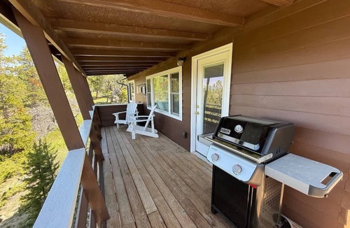 Black Hawk Cabin | Wonder-View Lodge with Private Panoramic Mountain Views!