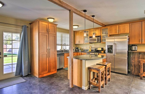 Fairview Historic District Cottage | Work, Play, Explore! Cottage 2 Mi to Dtwn Phoenix