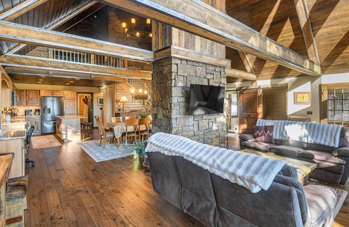 Star Valley Ranch Cabin | Wyoming Cabin w/Hot Tub & Mountain-View Deck
