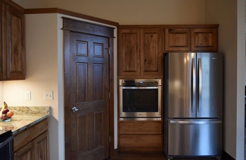 Gardiner House | Yellowstone Northern Views - Gorgeous Home. One mile to Yellowstone!
