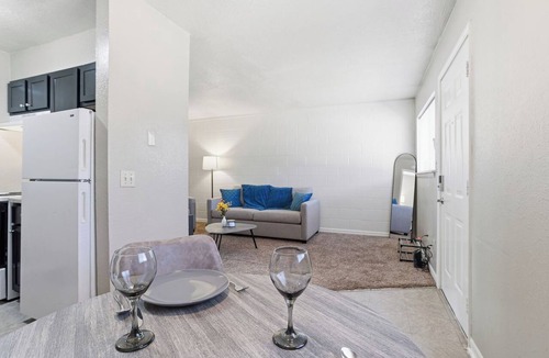 Central Oklahoma City Apartment | Your Cozy Oasis With OKC Skyline View Near OU Medical Center