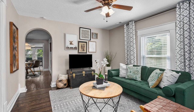 2-Bed Retreat Near KU Med W/Fenced Yard | 32