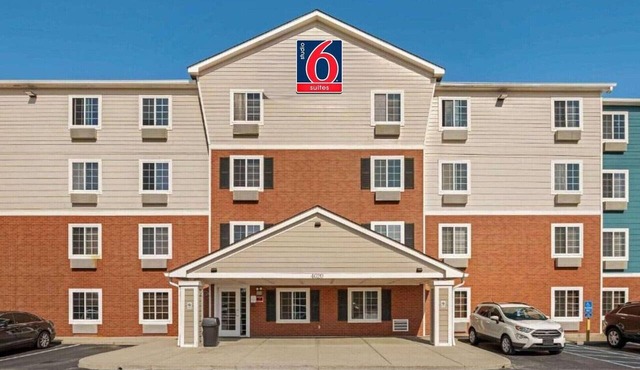 2 Full Beds | Non-Smoking, Kitchen