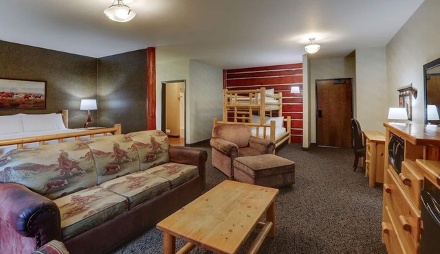 2 Units available | Downtown Sioux City | Near 3rd St Attractions