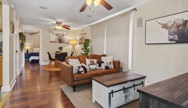 24th Street Perch | 1BR King + Twin