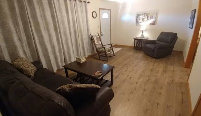 3-bedroom house in delightful Waynoka with cool AC breeze