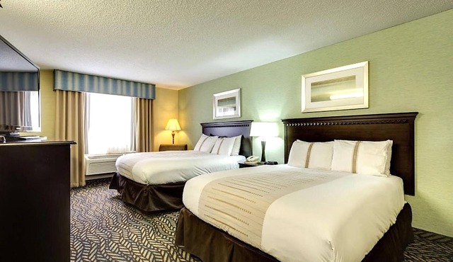 3 Group-Friendly Stay Near Devils Lake Regional Airport | Free Parking & Bfast