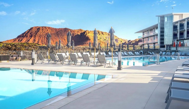 3 Vibrant Rooms Located Near Scenic Trails – Ideal Desert Adventure Start