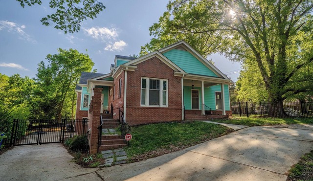 7BR/10BA Five Points Signature Gathering Home | Sleeps 26, Theatre, Golf Sim, Elevator & Outdoor Areas