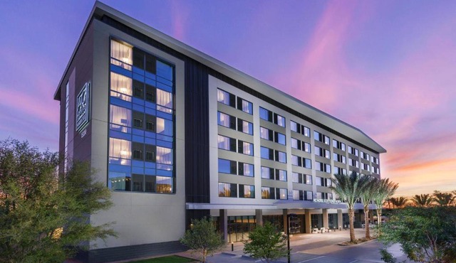 AC Hotel by Marriott Scottsdale North