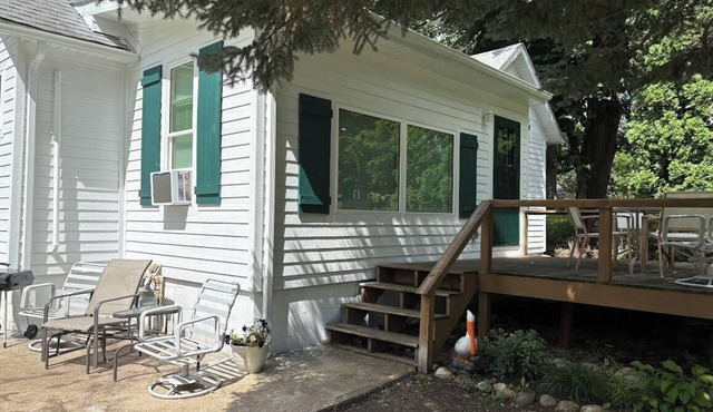 Adorable 2 bedroom house located across the street from Lake Minnewashta