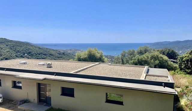 Architect-designed villa with breathtaking sea view and swimming pool in VIGGIANELLO