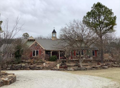 BarDew Valley Inn