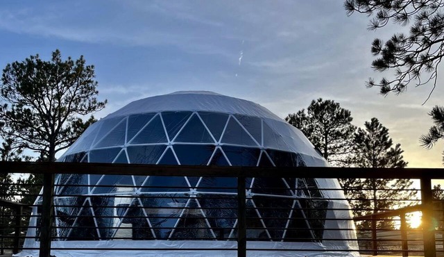 Beautiful Dome with Fire Pit in Hermosa, South Dakota