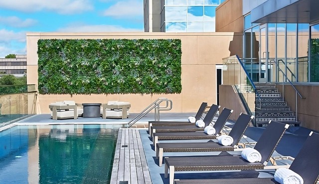 Best Place to Unwind! Pool, Pets Allowed, Near Nelson-Atkins Museum of Art