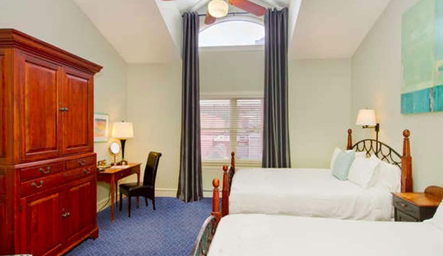 Bradley Boulder Inn