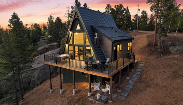 Brand New A-Frame! Panoramic Mt Views, Hot Tub, Speakeasy, EV Charger